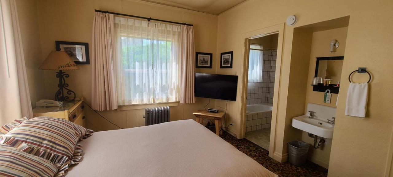 Historic Dow Hotel Lone Pine Eksteriør billede